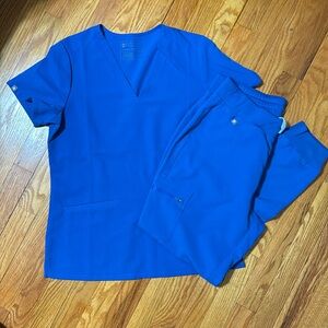 Figs Women's Scrub Set in Vibrant Blue